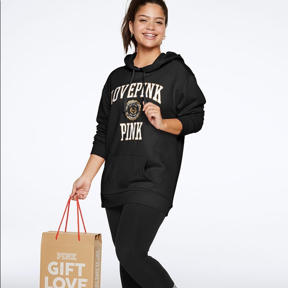 VS PINK BLACK CAMPUS HOODED PULLOVER SET